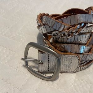 Fossil leather belt